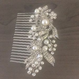 NWOT- Hair Comb
